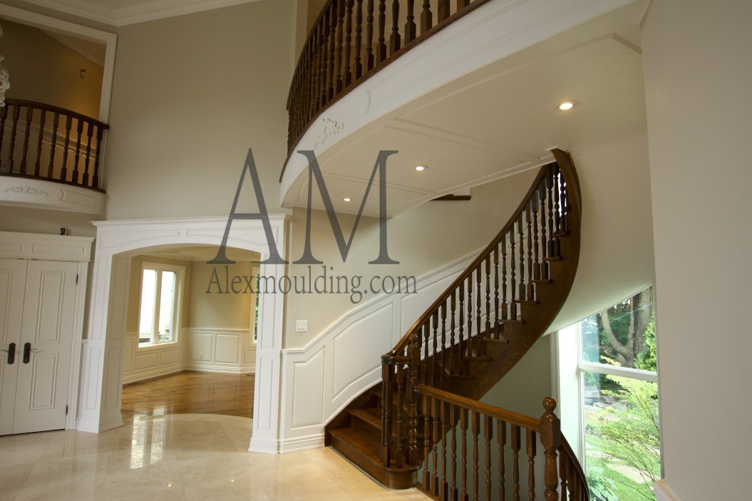 Curved stairs wainscoting