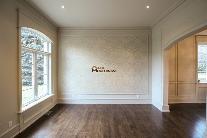 combination of appliques and wallpaper
