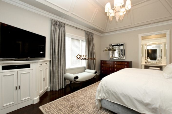 crown mouldings master bedroom